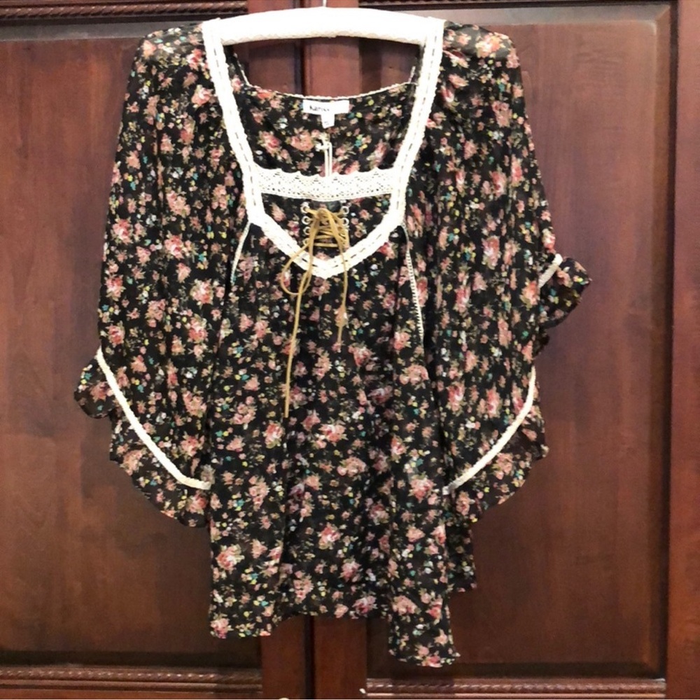 Kariss Boho Floral Blouse Sheer Black Pink Flowers Ivory Lace Detail Large NWT